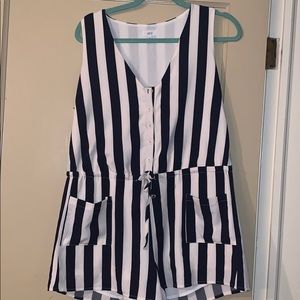 Luccca romper size L